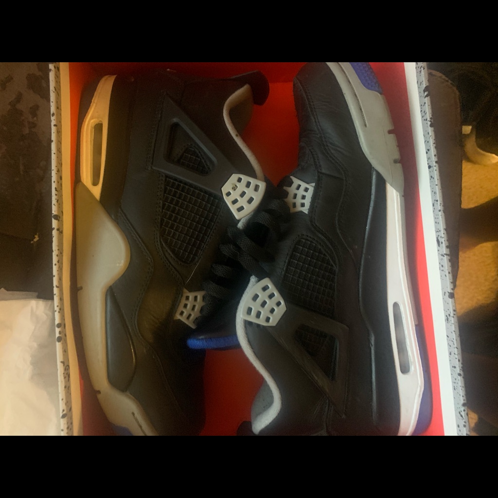 Jordan 4